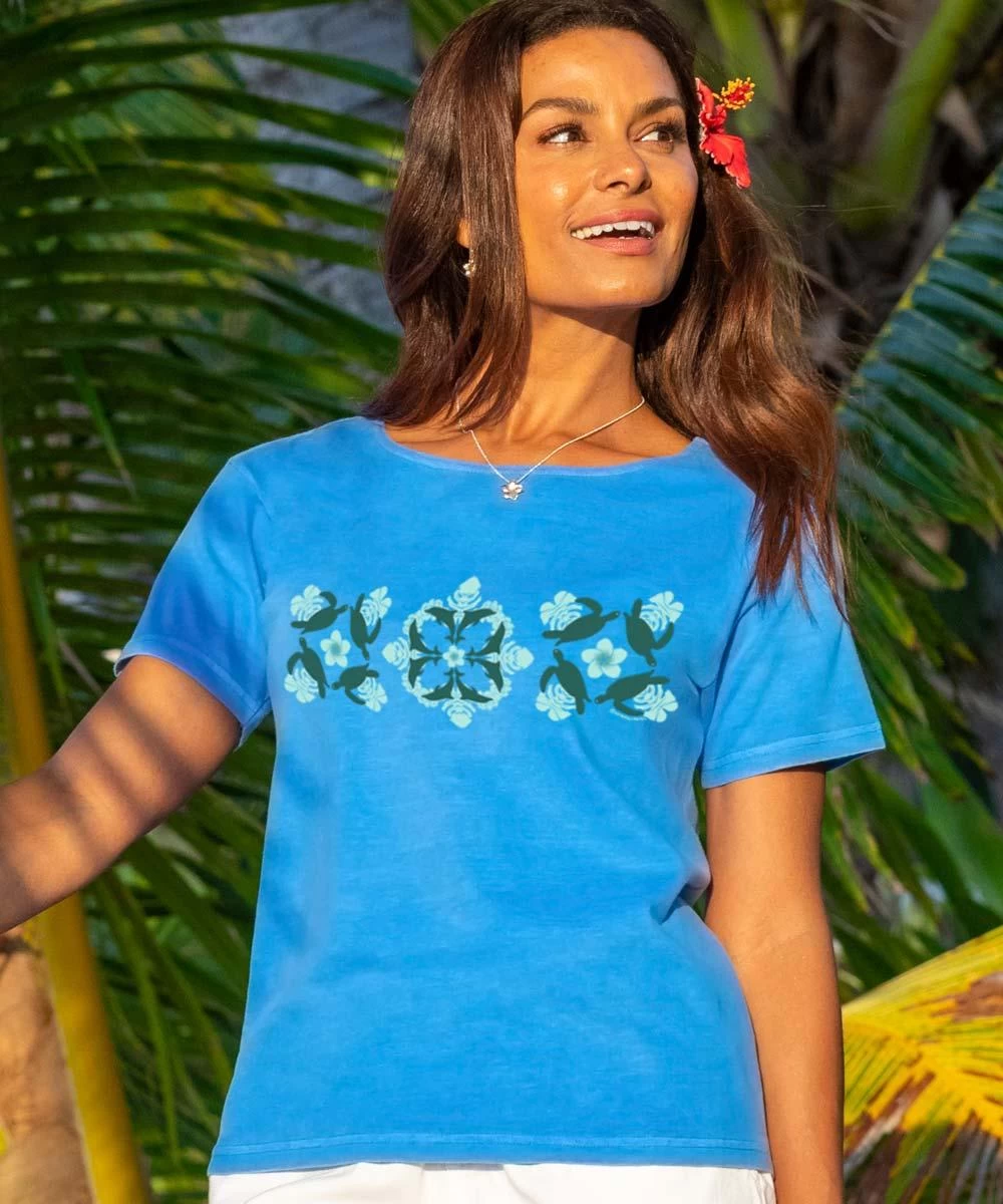 Dolphin Honu Quilt - Blue Hawaii Dyed Short Sleeve Scoop Neck T-Shirt 3 Dolphin Honu Quilt - Blue Hawaii Dyed Short Sleeve Scoop Neck T-Shirt