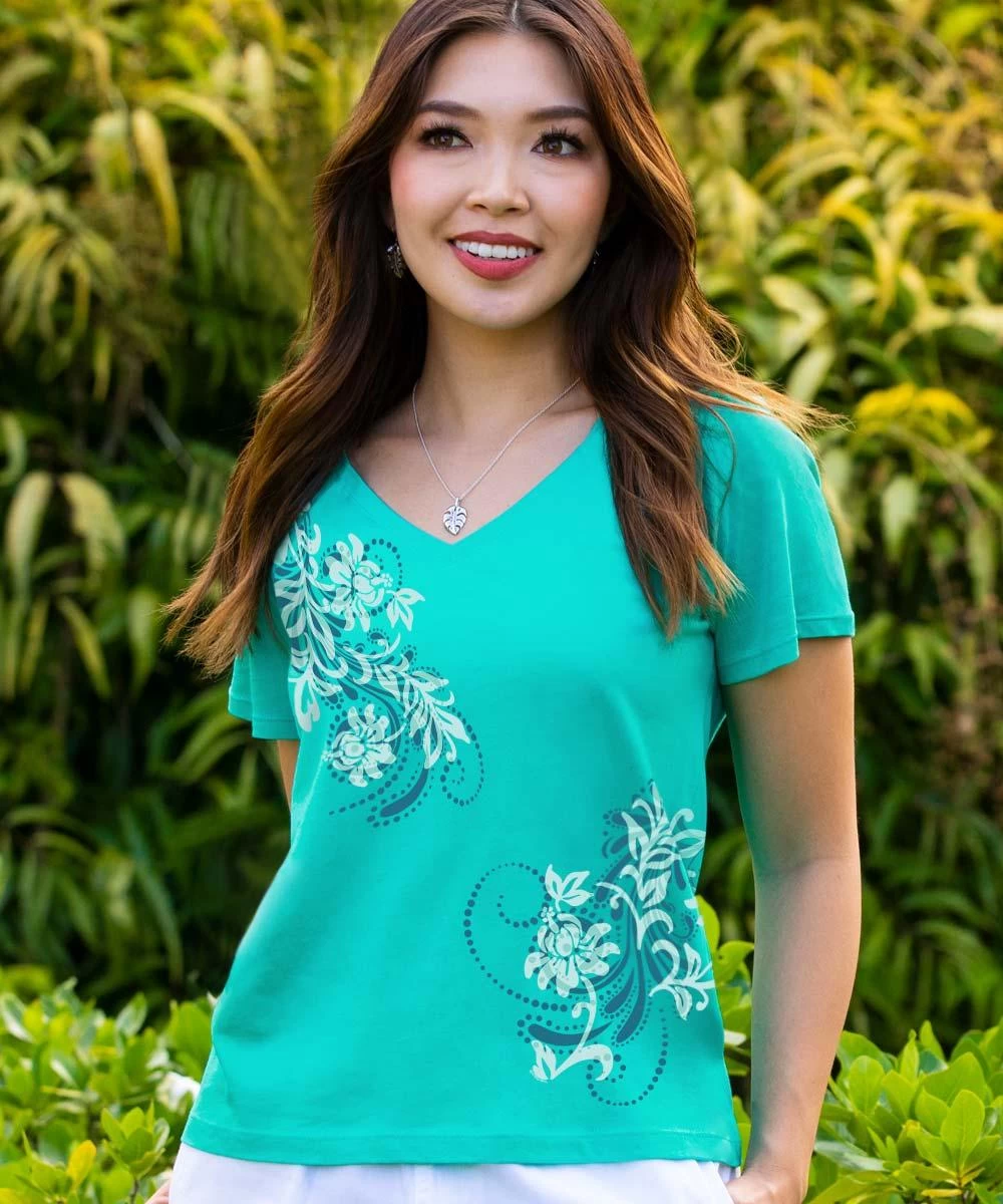 Leihua - Ocean Short Sleeve Pima V-Neck T-Shirt 2 Leihua - Ocean Short Sleeve Pima V-Neck T-Shirt