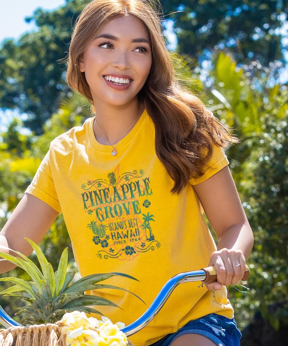 Pineapple Grove - Pineapple Dyed Short Sleeve Crewneck T-Shirt 3 Pineapple Grove - Pineapple Dyed Short Sleeve Crewneck T-Shirt