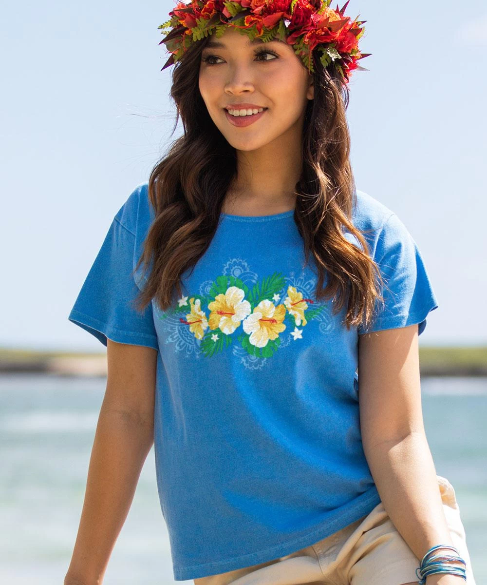 Hibiscus Lei Po’o - Blue Hawaii Dyed Short Sleeve Scoop Neck T-Shirt 3 Hibiscus Lei Po’o - Blue Hawaii Dyed Short Sleeve Scoop Neck T-Shirt